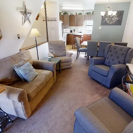 Mountain View 3 - Grill - Wifi - Mountain Views - Washer - Dryer - Garage Access - Walk To Everything